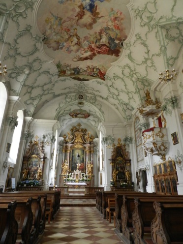 Inside the chapel 